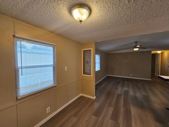 Photo - Renovated 2 Bedroom, 2 Bath Mobile Home!