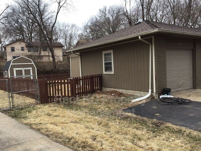 Photo - 5034 Hawthorne Ave