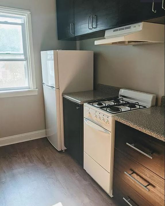 Photo - 1353 Hertel Ave Unit 2