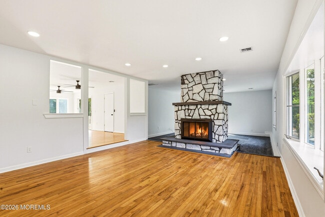 Photo - 2021 Paterson Ave