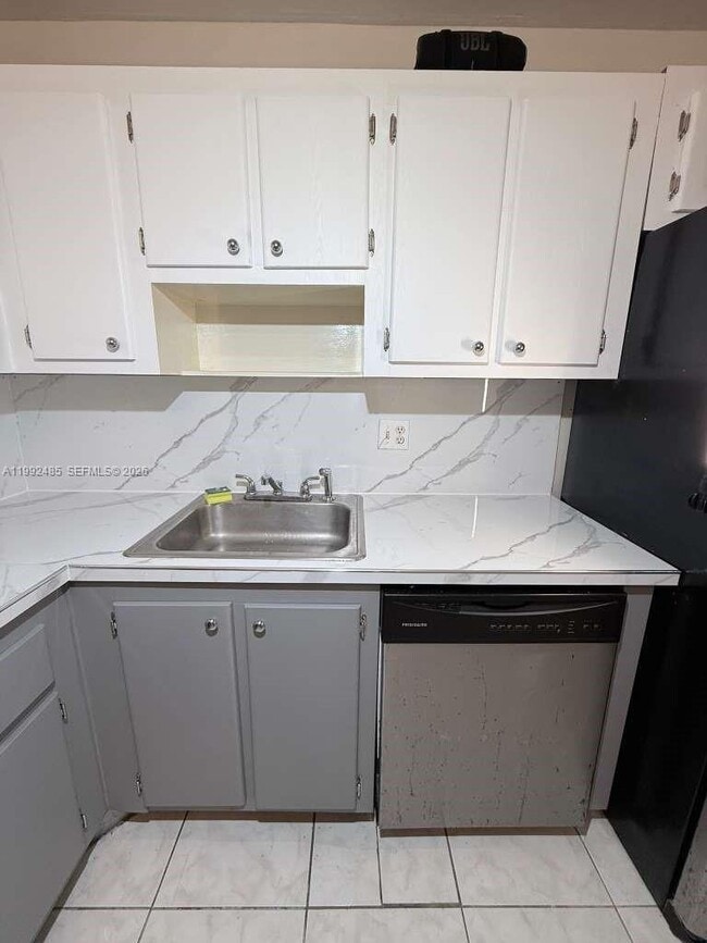 Photo - 1200 NE Miami Gardens Dr Unit 504W