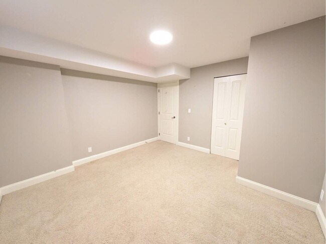 211XX-2183A 83A Ave