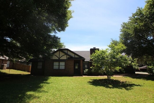 Building Photo - Available! Beautiful 3 bedroom in Whitehouse!