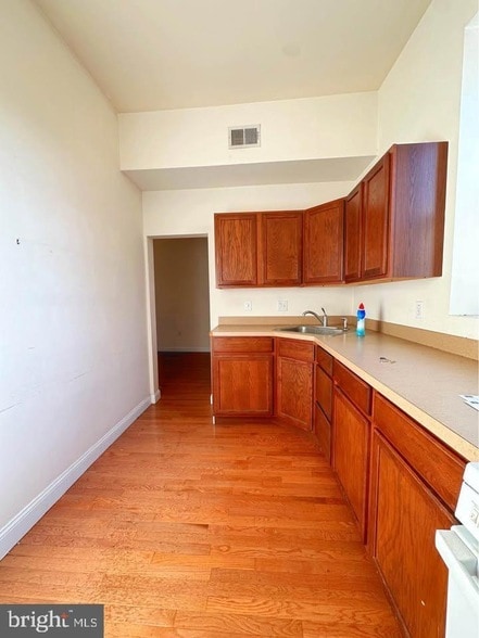 Photo - 3900 Terrace St Unit 2