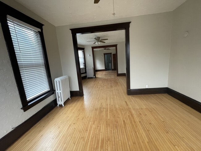 Photo - 472 E Chicago St Unidad 3