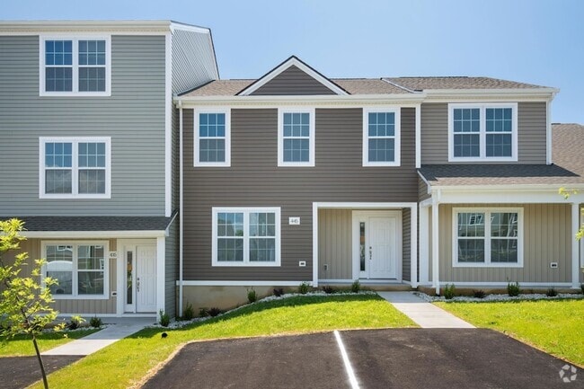 Building Photo - 445 Skylar Dr Rental