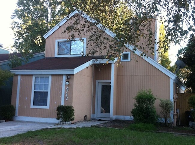 Charming 3-Bed, 2-Bath Home in a Prime Loc... - Charming 3-Bed, 2-Bath Home in a Prime Loc...