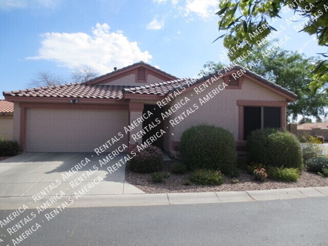 Building Photo - 752 E Rose Marie Ln Rental