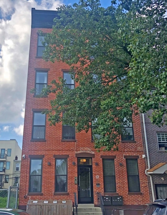 Building Photo - 181 Chauncey Street Rental