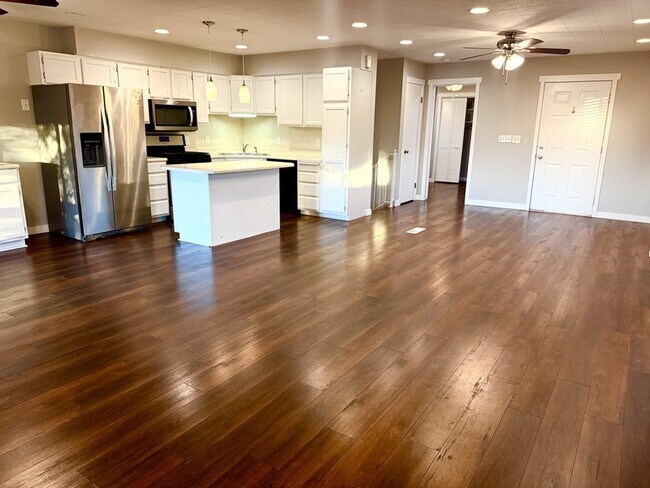 Photo - 7428 S 700 E