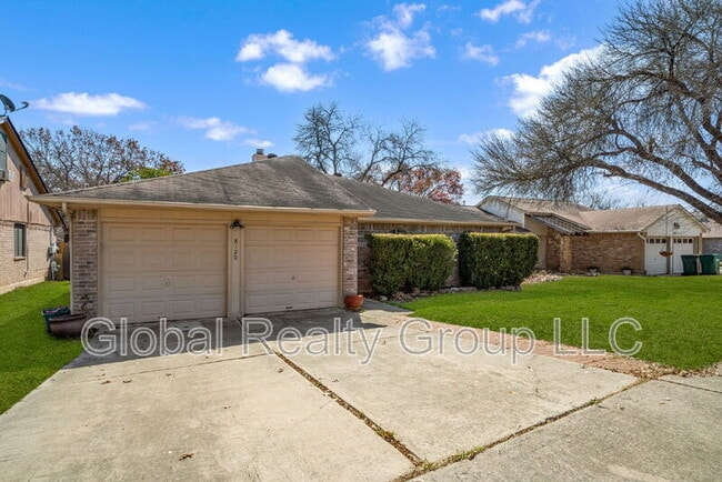 Photo - 8120 Forest Dawn