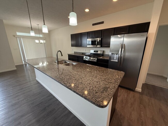 Photo - 3 Bed 2 Bath Home!