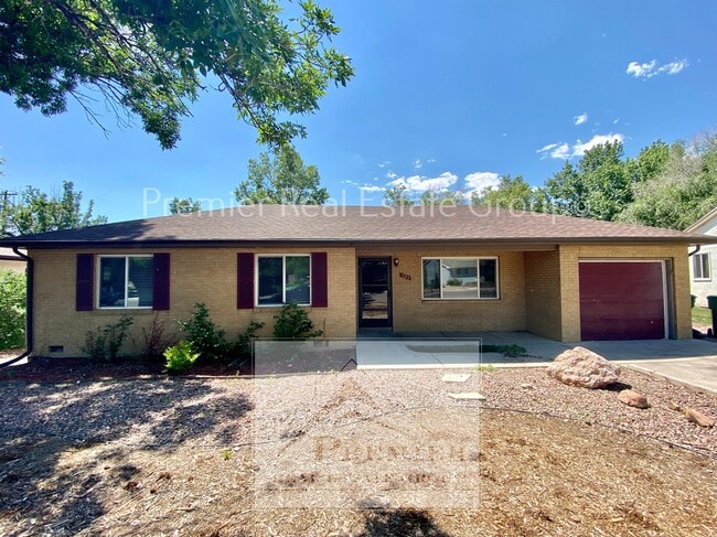 Building Photo - 325 W Ramona Ave