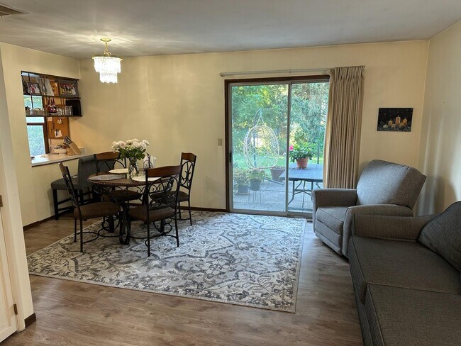 255 Otterbein Dr Unit 255 Otterbein