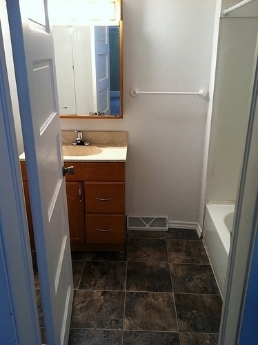 Building Photo - 818 W 3rd St Rental
