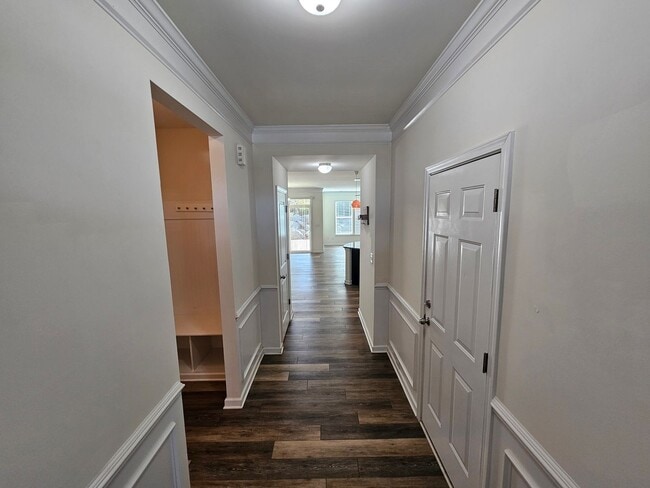 Photo - Well Maintained Large townhome in Steele Creek