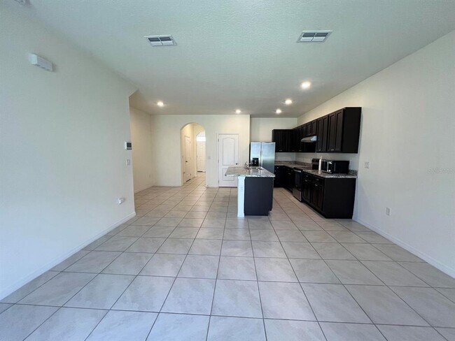 1370 Yellow Finch Dr