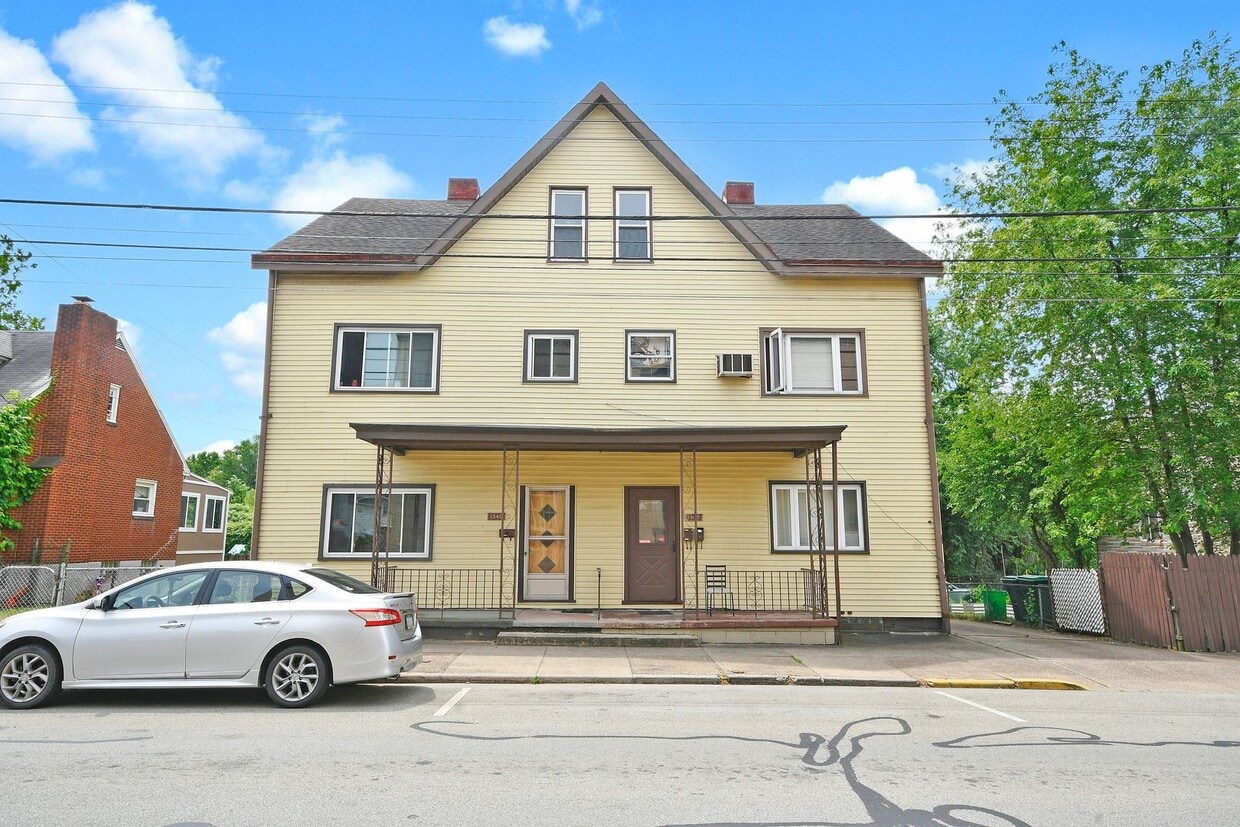 Photo - 1349 Main Street