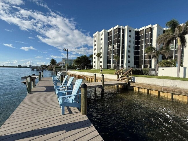 Building Photo - 19800 Sandpointe Bay Dr Unit 409 Rental