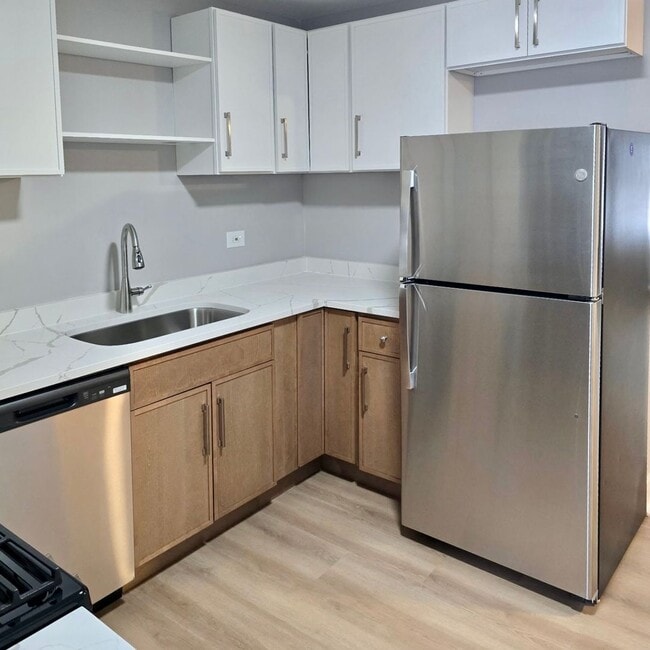 Salt Creek Apartments