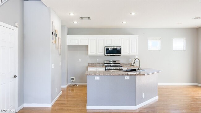 Photo - 3610 Pinnate Dr