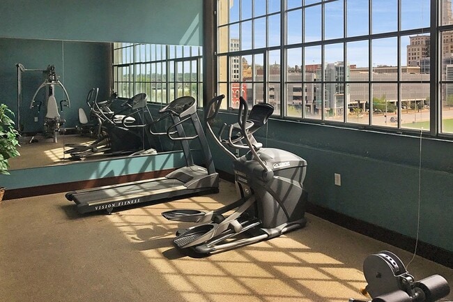 Photo - RIVERWALK LOFTS