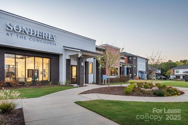 Photo - 1035 Strensall Ln Unit A1