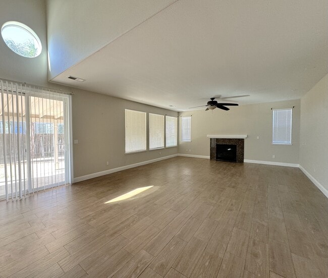 Photo - 4629 Stern Dr