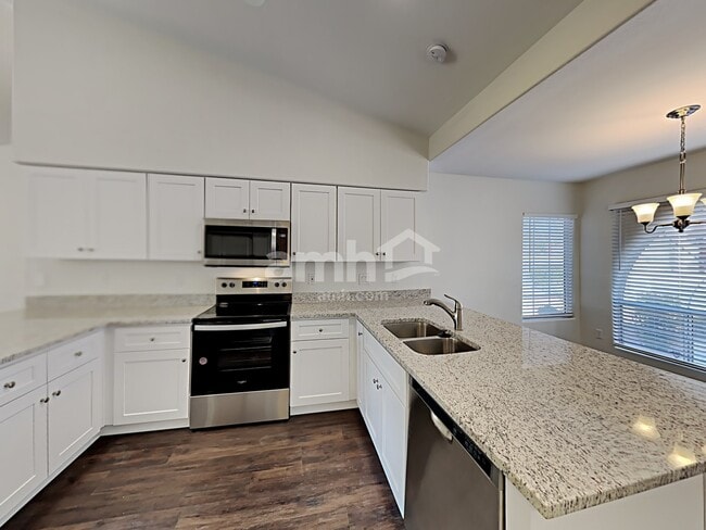 Photo - 5383 W Elgin St