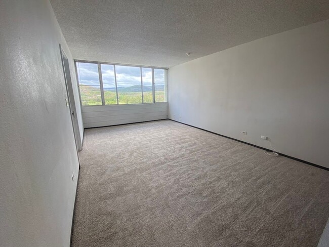 Photo - 067HAL Unit 902