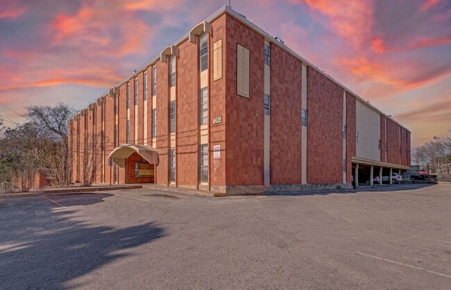 Photo - The Campus Edge Apartments