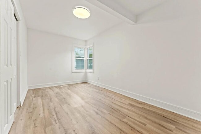 Photo - 18241 Ridgewood Ave