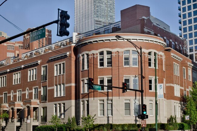 Photo - 501 N Kingsbury St Unit F