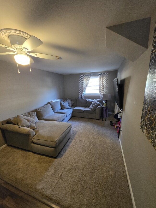 Photo - 509 Frank Ln