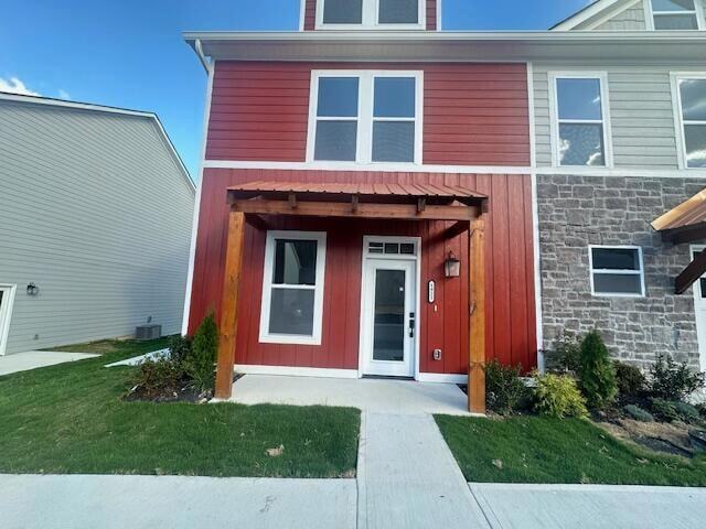 Photo - 1921 Cypress Ln