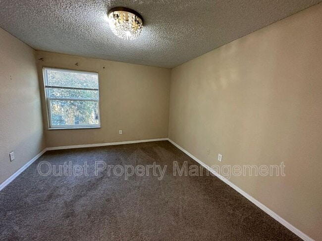 Photo - 4560 Commander Dr Unit # 1337