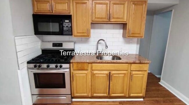 Building Photo - 411 Market St Unit A