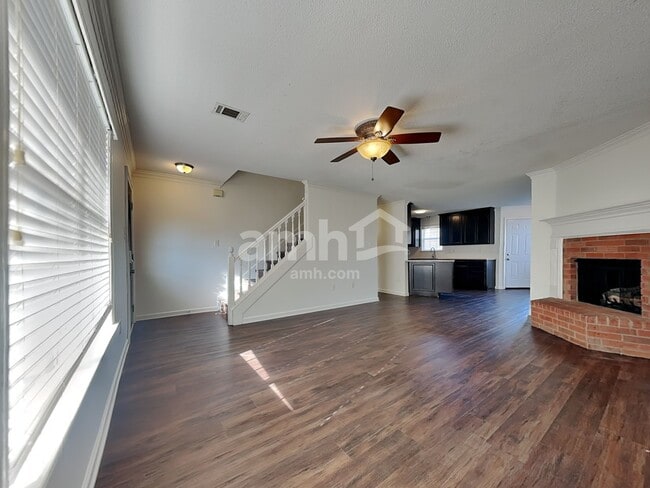 Photo - 5718 Eagleston Dr