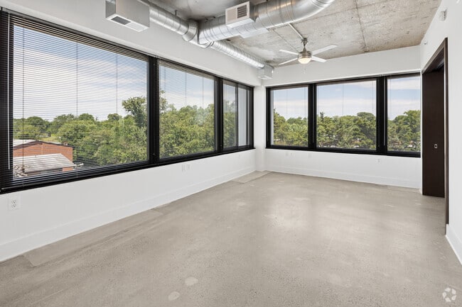 2BR, 1.5BA - 1,092SF - Living Room - Mission Lofts