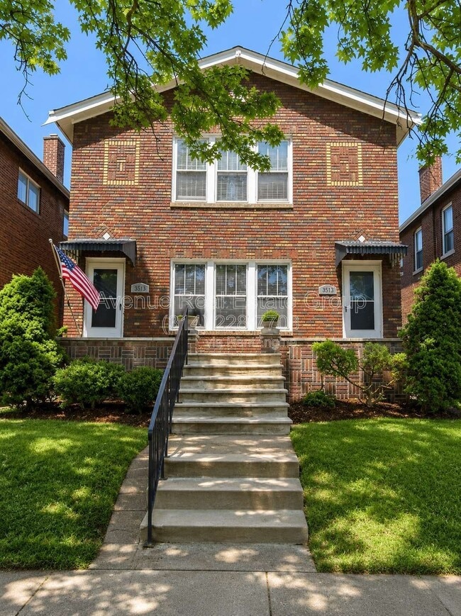 Building Photo - 5533 Holly Hills Ave Unit 1
