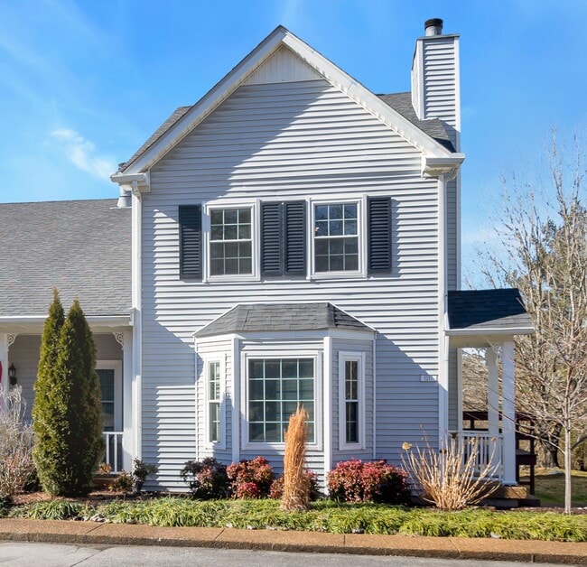 Building Photo - 1217 Carriage Park Dr