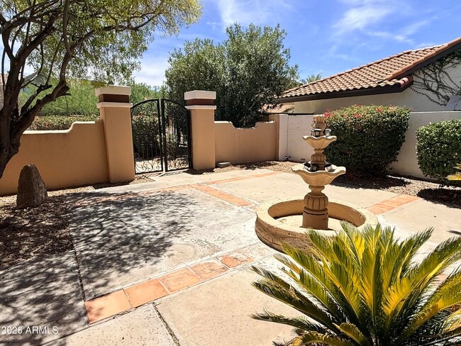Photo - 1406 E Tierra Buena Ln