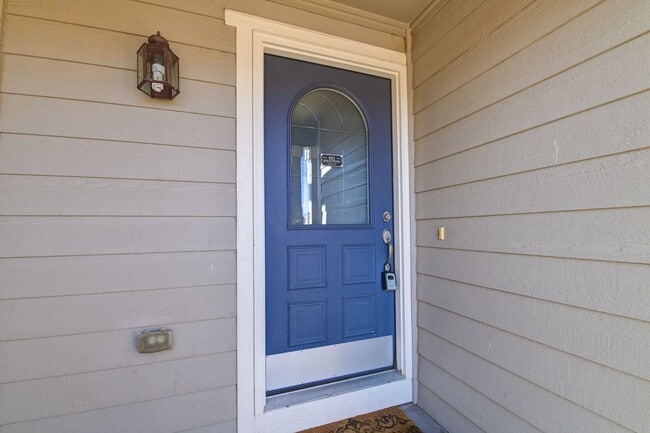 Photo - Ranch style home with 6 Bedrooms - 3 Bathrooms - 2 Car Garage - $2,650!