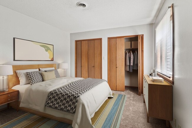 Photo - Spacious Rooms, fireplace and patio Unit 3907-2