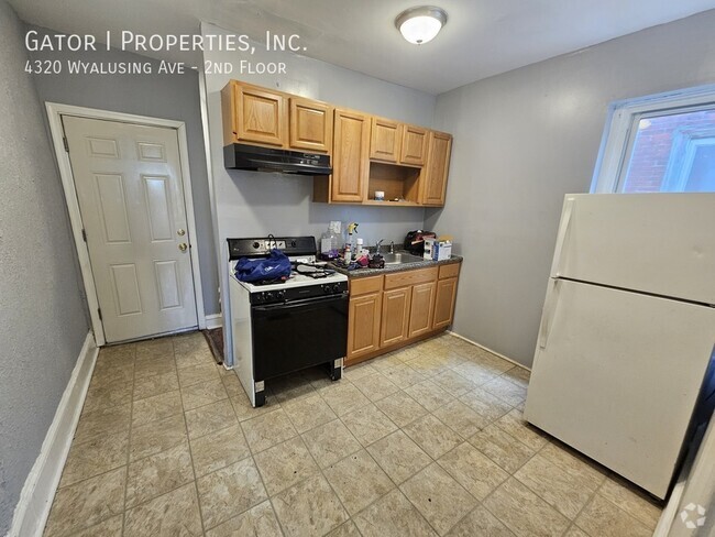 Building Photo - 4320 Wyalusing Ave Unit 2nd Floor Rental