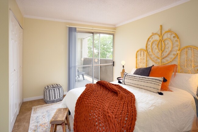 Photo - Irving Heights Apartments