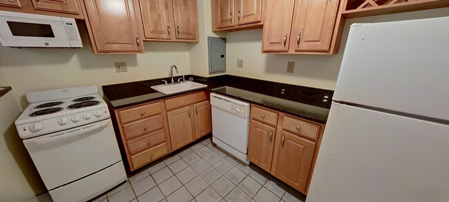 373 Commonwealth Ave Unit 10