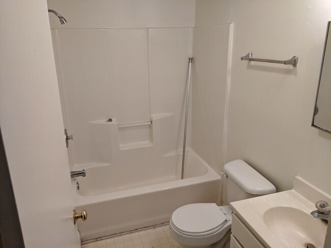 Photo - 837 Normal Rd