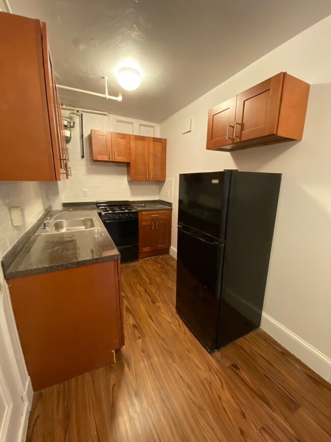 *Pictures are representative samples of the advertised unit. In some cases, the actual units you tou - 100 Washington St Unit 2L