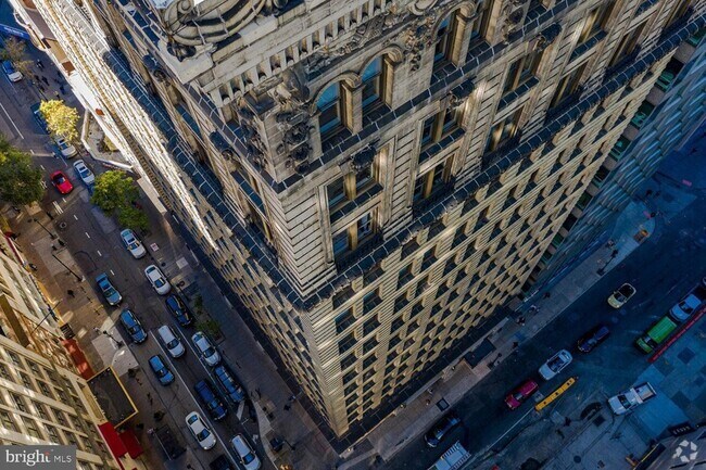 Building Photo - 42 S 15th St Unit 1B-1203 Rental